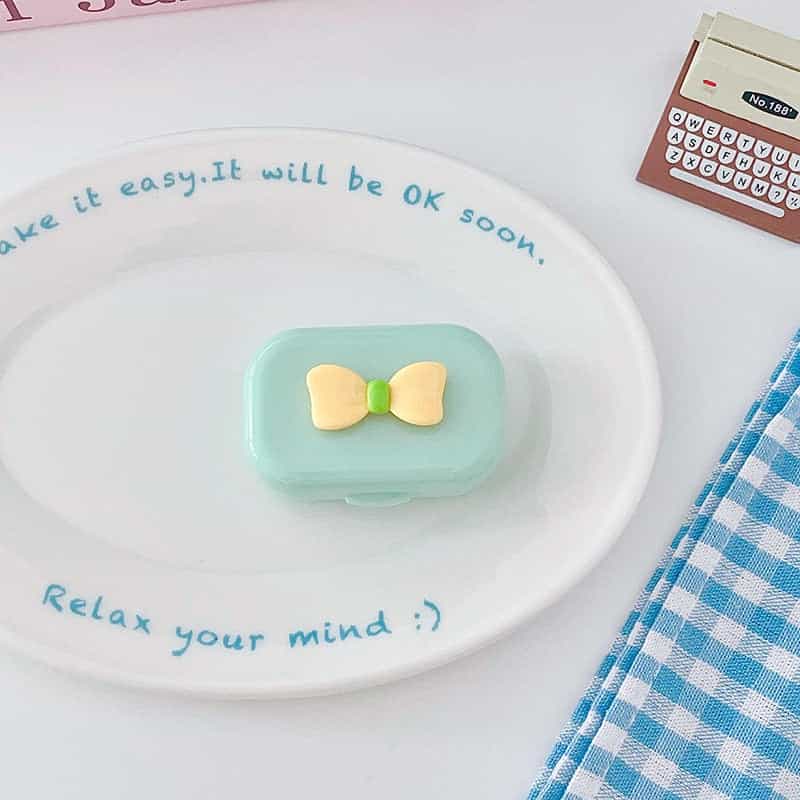 Cute Bow Pastel Travel Lens Case